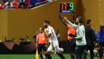 Berita Olahraga Terkini CNN Sport : Kelakuan Slebor Giroud, Lupa Pakai Jersey Lawan Chelsea