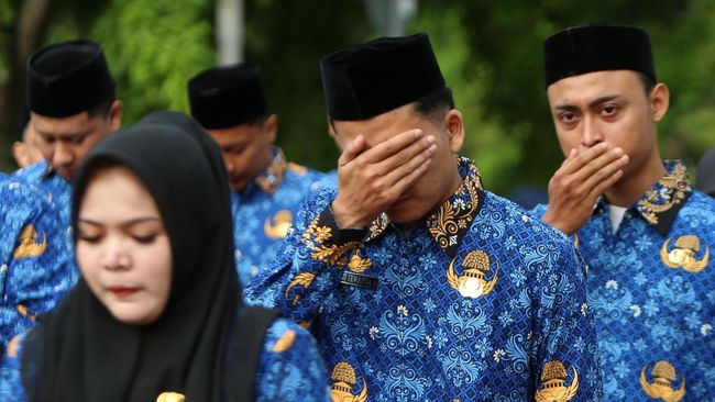 Rekrutmen PPPK paruh waktu ini hanya bisa diikuti oleh pegawai non-ASN yang telah terdata. Berikut kriteria honorer yang bisa daftar PPPK paruh waktu 2025.