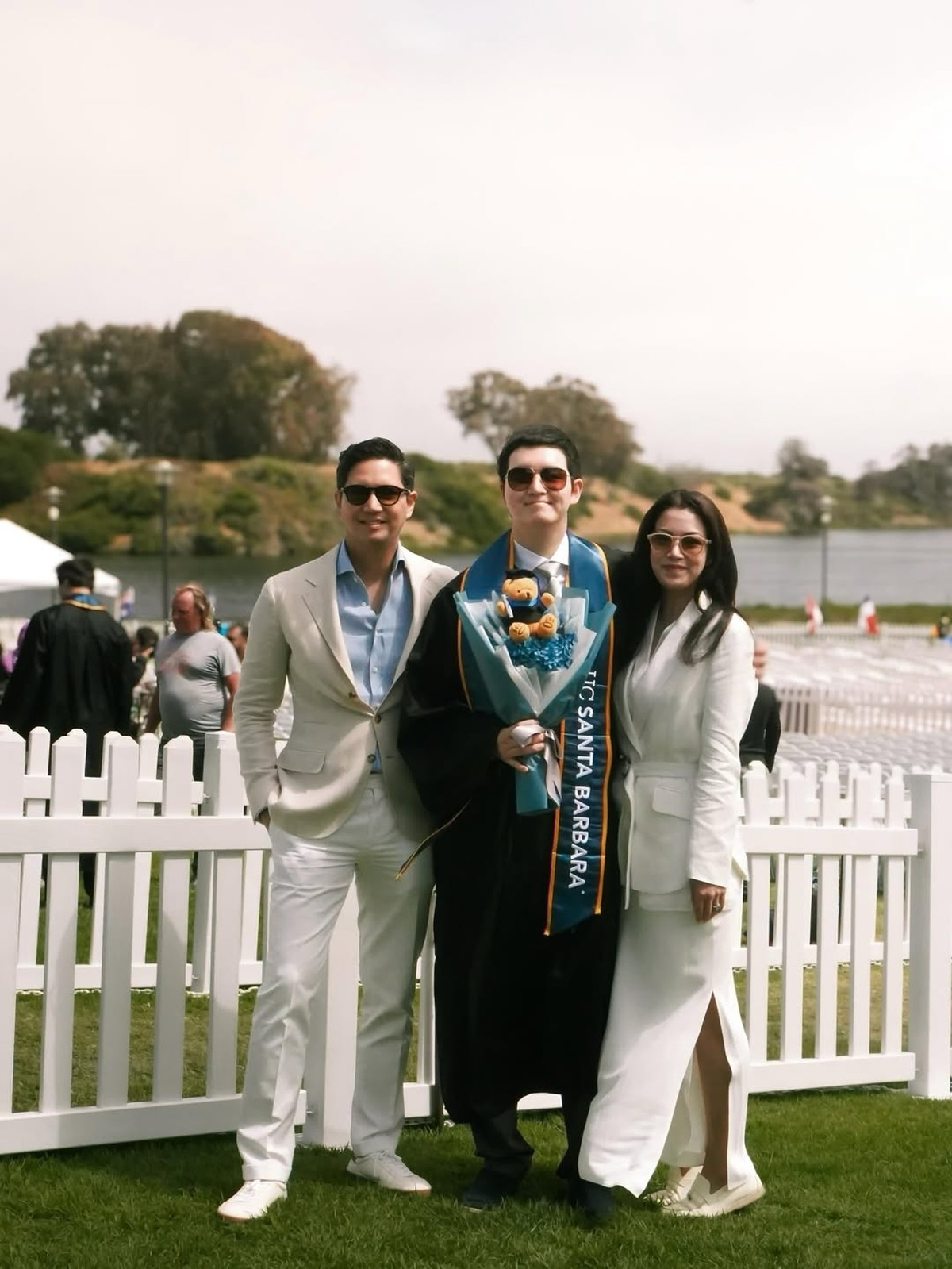 Potret Atara Gunawan Anak Sambung Budi Djiwandono yang Resmi Wisuda