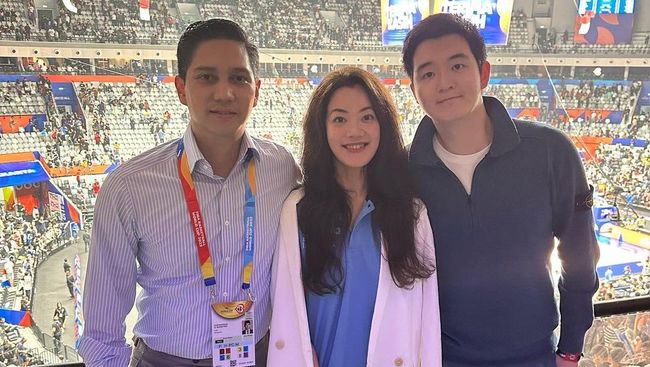 Ini Potret Anak Sambung Budi Djiwandono Ponakan Prabowo yang Resmi Wisuda