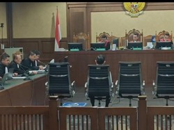 Ahli Sebut Jokowi Harus Dihadirkan Jadi Saksi di Sidang Tom Lembong
