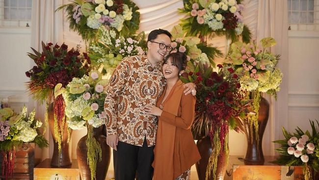 6 Momen Lamaran Adira Kania, Anak Ikke Nurjanah dan Aldi Bragi yang Curi Perhatian