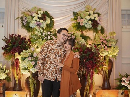 Siti Adira Kania Putri Ikke Nurjanah & Aldi Bragi Lamaran, Intip 5 Momen Bahagianya