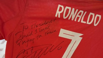 Kabar Sport CNN Terbaru : Top 3 Sports: Pesan Ronaldo untuk Trump, Yolla Yuliana Pensiun