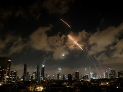 Serangan Rudal Iran ke Israel, Sirene Meraung-raung di Tel Aviv