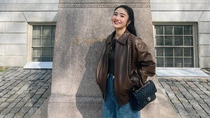 img-title Get The Look: Gaya Mix and Match ala Febby Rastanty yang Chic dan Effortless