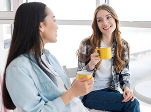 7 Kalimat yang Diam-diam Bikin Kamu Terlihat Kurang Pintar, Hindari!