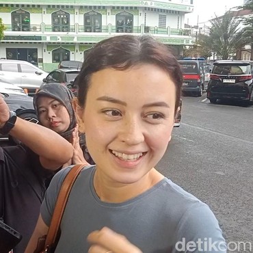 Kimberly Ryder Sebut Edward Akbar Tak Ada Usaha Untuk Menemui Anak: Sedih Sih