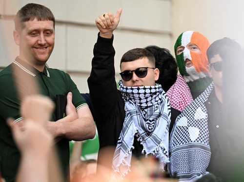 Polisi Inggris Selidiki Nyanyian Anti-Israel di Festival Glastonbury