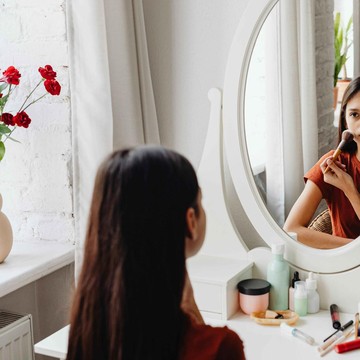 Tetap Stunning, Intip 5 Inspirasi Makeup yang Cocok untuk Remaja