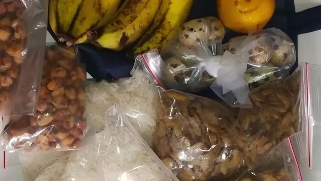 Kepala BGN Dadan Hindayana menegaskan tidak ada kebijakan penyaluran bahan mentah dalam program Makan Bergizi Gratis.