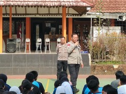 Cegah Tawuran dan Bahaya Narkoba, Polda Metro Beri Penyuluhan ke SMP di Jaktim