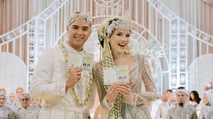 Penuh Kebahagiaan, 10 Selebritas Indonesia yang Resmi Menikah di Separuh Tahun 2025