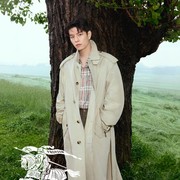 Seungmin Stray Kids Resmi Menjadi Brand Ambassador Baru Burberry