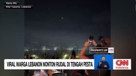 VIDEO: Viral Warga Lebanon Nonton Rudal di Tengah Pesta