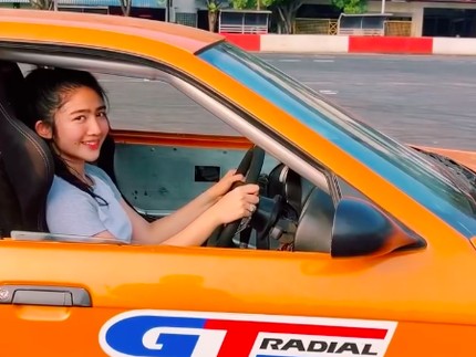 Febby Rastanty Ternyata Jago Drifting Mobil, Intip Potretnya saat Beraksi Bun