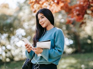 Jauh dari Gengsi, Ini 4 Zodiak yang Lebih Bahagia dengan Hidup Sederhana