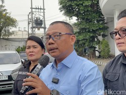Suami di Surabaya yang Viral Pukuli Istrinya Resmi Jadi Tersangka