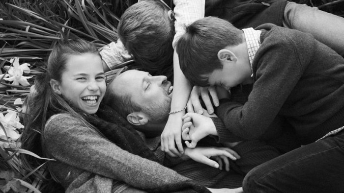 Cute! Keluarga Kerajaan Inggris Pamer Potret Manis Buat Rayakan Hari Ayah