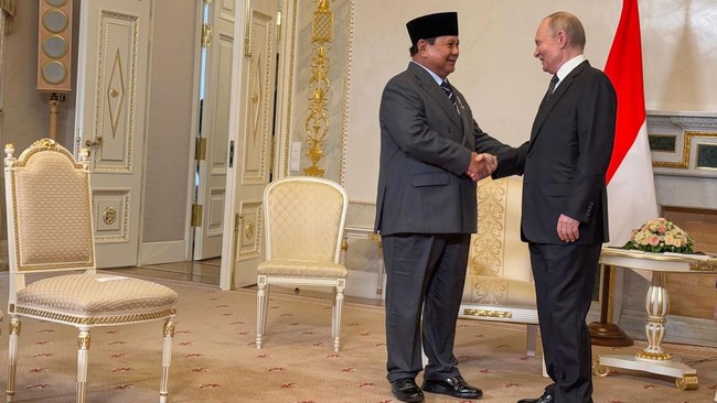 ESDM Sebut Tak Ada Pembicaraan PLTN dalam Kunjungan Prabowo ke Rusia Kementerian ESDM menyampaikan belum ada pembahasan soal pembangkit listrik tenaga nuklir (PLTN) dalam kunjungan Presiden Prabowo Subianto ke Rusia