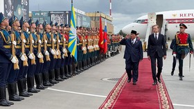 Prabowo Tiba di Rusia, Bakal Bertemu Putin Hari Ini