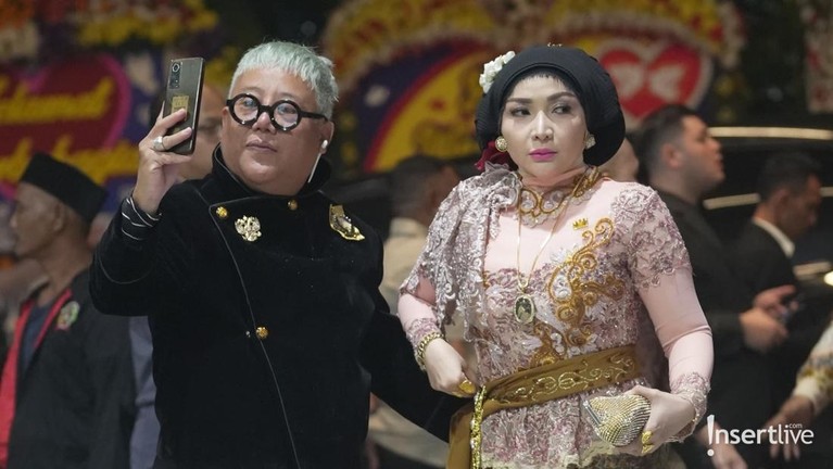 Roro Fitria Roro Fitria