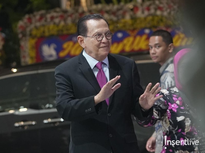 Gading Dekat Dengan Medina Dina, Roy Marten Ogah Desak Buru-buru Nikah