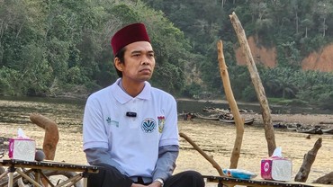 img-title Syifa Hadju Tolak Tiup Lilin Ultah, Ustaz Abdul Somad Bilang...