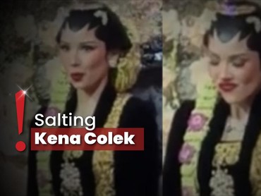 Aksi Kocak Alyssa Daguise saat Resepsi, Tiba-tiba Gaya Bergitar!