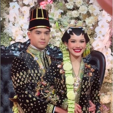 Adat Jawa yang Elegan, Intip Detail Penampilan Al dan Alyssa saat Prosesi Ngunduh Mantu