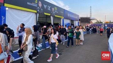 Update Eksklusif Olahraga CNN : Formula E Jakarta 2025 Ramai Sejak Free Practice 1