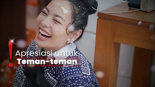 Hesti Purwadinata Ultah ke-42, Disambut Suprise Kuli Proyek!