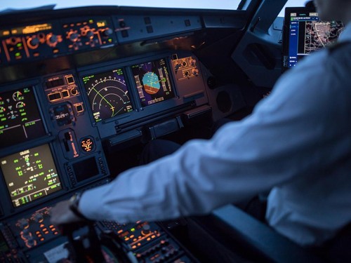 Pramugari Ungkap Fakta Pilot Dilarang Menahan Kentut, Apa Penyebabnya?