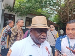 Proyek Penulisan Ulang Sejarah Tuai Kritik, Menteri HAM: Kenapa Harus Ragu?