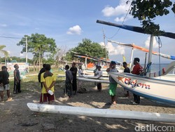 Sengketa Pantai Meninting Tak Kunjung Usai, Nelayan Minta Hak Dikembalikan