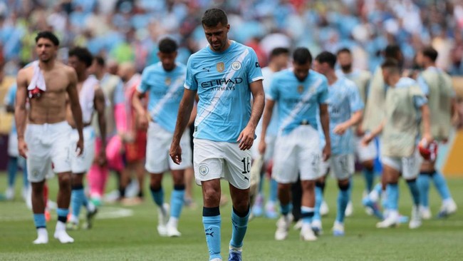 Manchester City mendapat hukuman Premier League lantaran sering terlambat melakukan kickoff Liga Inggris pada musim lalu.