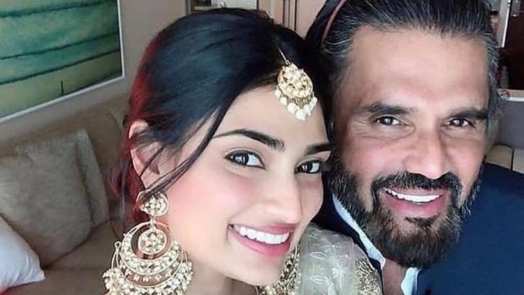 Suniel Shetty dan Putrinya