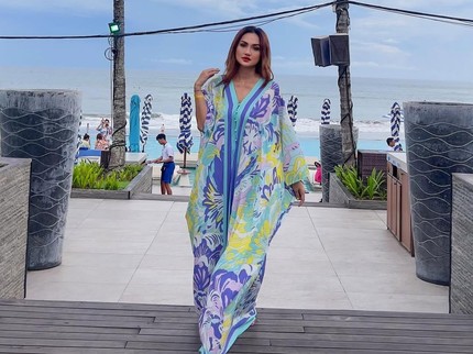5 Potret Terbaru Tengku Dewi yang Pilih Menepi Hidup di Bali Usai Cerai dari Andrew Andika