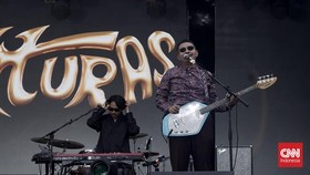 FOTO: The Panturas Guncang Allo Bank Festival 2025 Hari Pertama