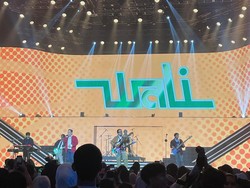 XODIAC Pamit, Yura Yunita dan Wali Tutup Panggung Allo Bank Festival Day 1