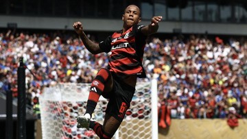 Berita Panas dari Dunia Sport CNN : FOTO: Flamengo Bangkit, Chelsea Jadi Korban di Piala Dunia Antarklub