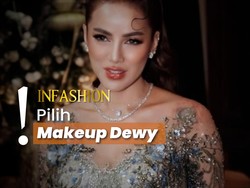 Gaya Berkebaya ala Olla Ramlan, Berani Beda dengan Cutbray