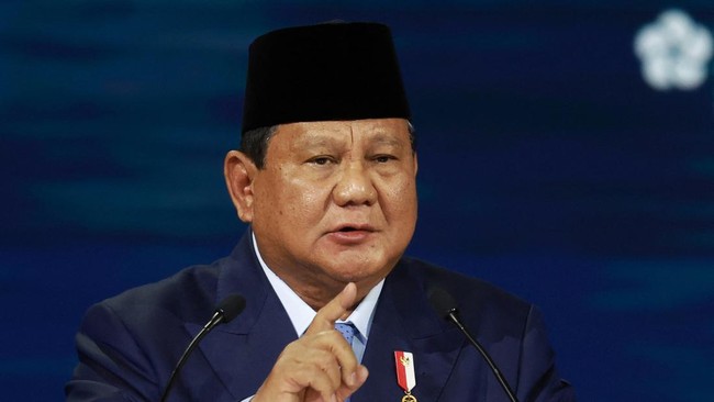 Prabowo meminta maaf karena batal hadir langsung di peresmian EBT di Bondowoso pada hari ini (26/6) akibat cuaca buruk.
