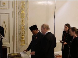 Putin Puji Buku Kepemimpinan Militer Prabowo yang Diterjemahkan ke Bahasa Rusia