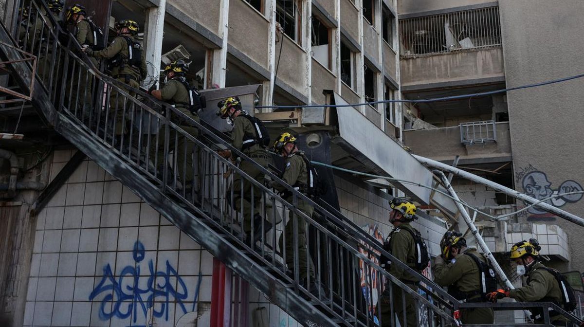 Israel Kembali Dihujani Rudal-rudal Balistik Hipersonik Iran