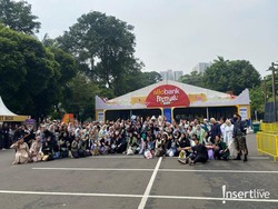 Antusias X-BLISS, Rela Datang dari Pagi demi Nonton XODIAC di Allo Bank Festival