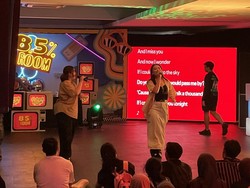 Mampir ke Booth Blind Karaoke 8,5% Room Allo Bank Festival 2025