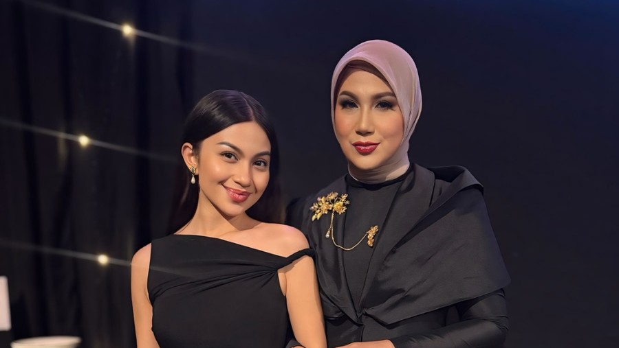 Ariel Tatum bersama Daffa Wardhana dan Marini Zumarnis