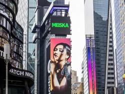 Meiska Nongol di Billboard Times Square New York, Wajah Spotify EQUAL Indonesia