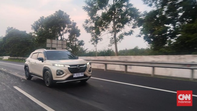 Suzuki Fronx diproduksi di Indonesia dan memiliki Tingkat Kandungan Dalam Negeri (TKDN) sekitar 60 persen.